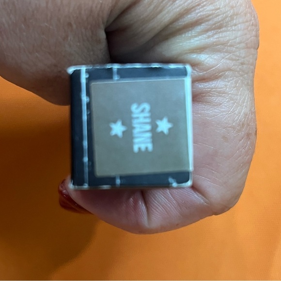 Jeffree Star Matte Lipstick - Black Packaging - Picture 4 of 8